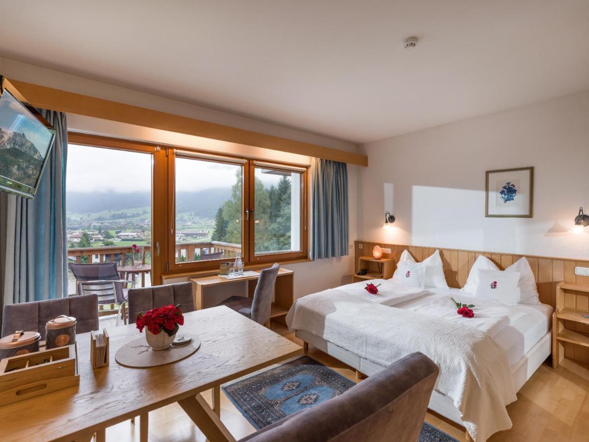 Gartenhotel Rosenhof Bei Kitzbuehel Oberndorf in Tirol Bagian luar foto